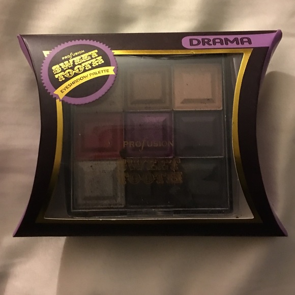 Profusion sweet tooth eyeshadow palette
