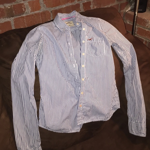 Hollister collard shirt