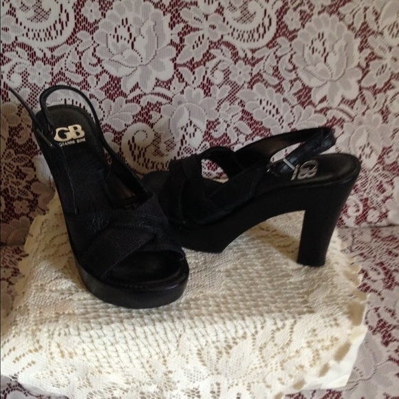 Black heels GB