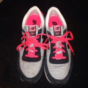 Women's New Balance 410