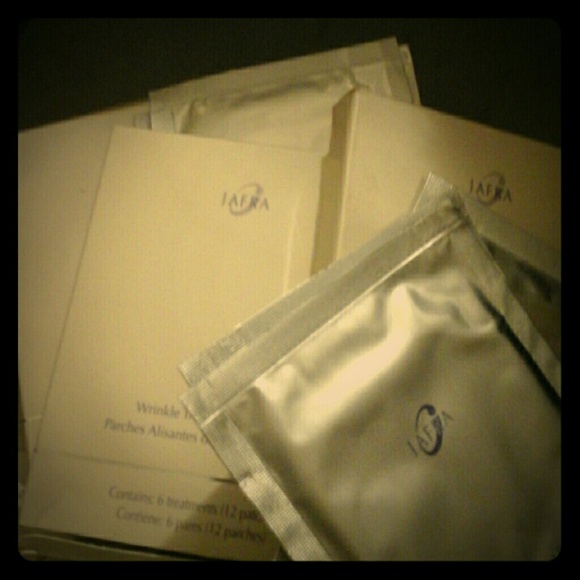 Wrinkle  Patches - Jafra