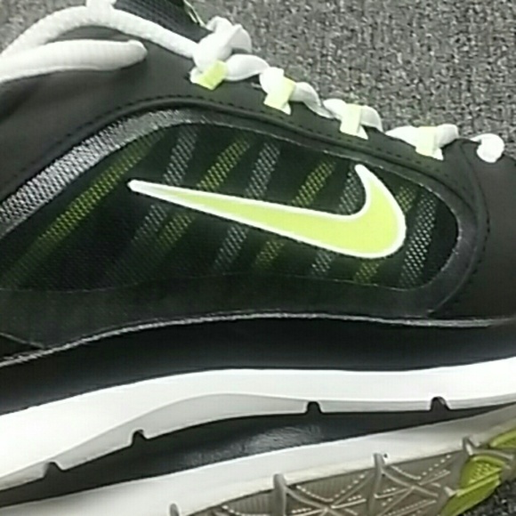 Nikes - Picture 3 of 3