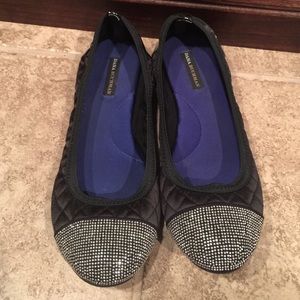 💎Black flats with studded toes!