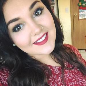 Meet your Posher, Caitlin