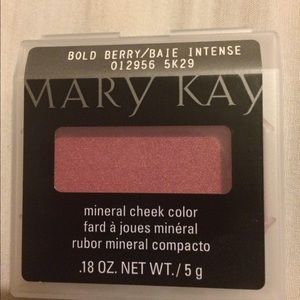 Mineral cheek color bold berry