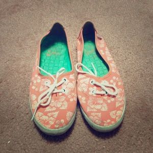 Coral vans
