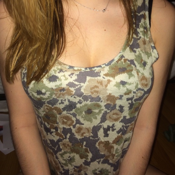 Tops - Floral green tank top