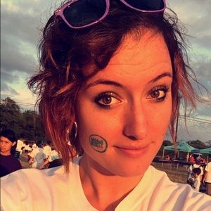 Meet your Posher, Brittney