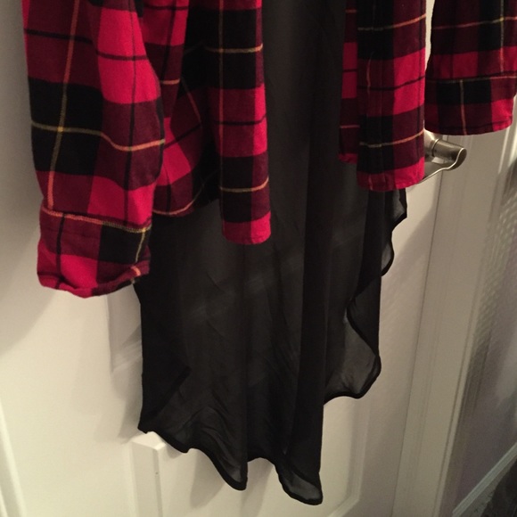 💥SOLD💥LF Stores Oversized Sheer Back Flannel - Picture 4 of 4