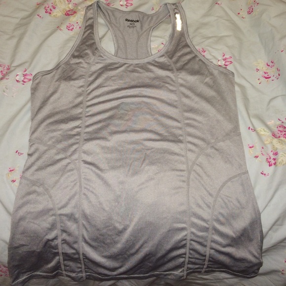BNWOT Reebok racer back workout top