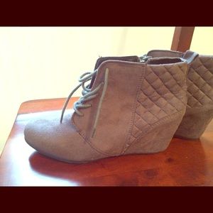 Women Suede Style Lace Up Wedge Ankle Boots/Bootie