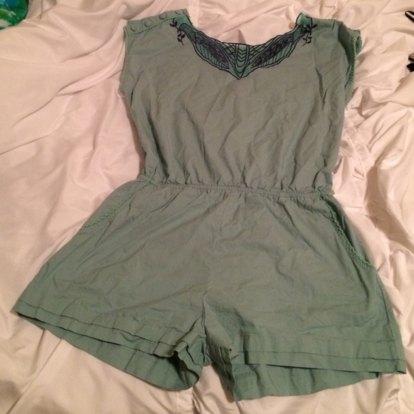 Knitted Dove Romper- NWOT