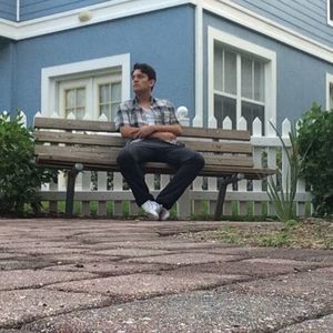 Meet your Posher, Manuel