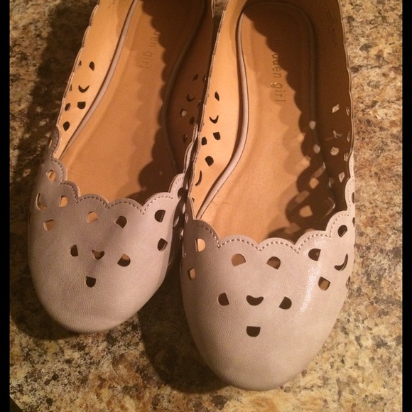 Madden girl size 10 light pink flats