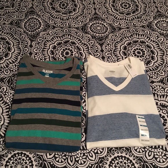 Men's Gap V-Neck Bundle