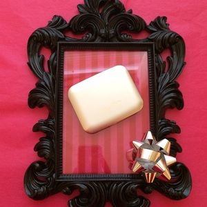 Mary Kay Signature Color Compact