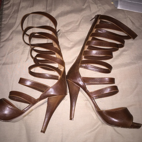 Heeled gladiators