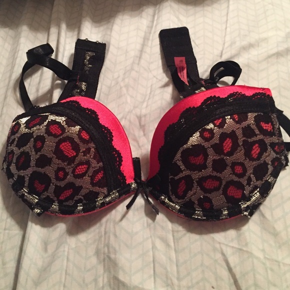 Black and pink leopard bra