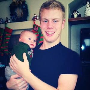 Meet your Posher, Derek