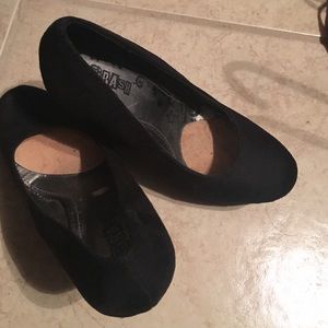 Black Brash Wedges