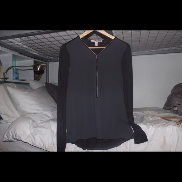 Gray long sleeve forever 21 blouse