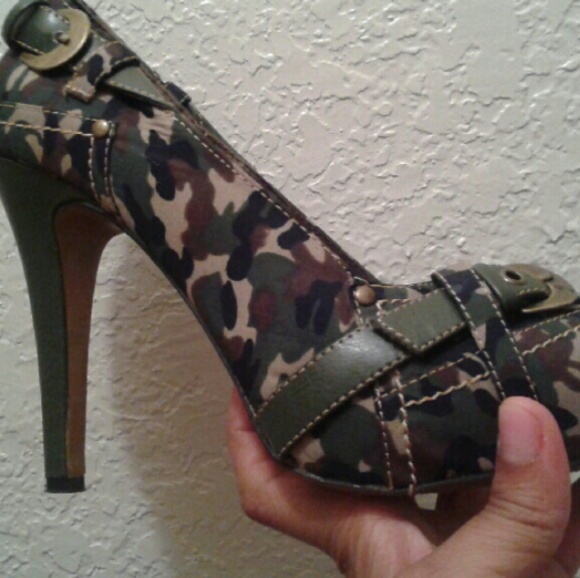 Shoes, worn a few times cute with jeans