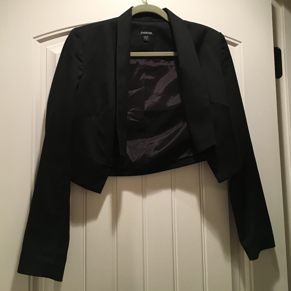 Bebe cropped blazer