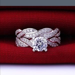 CZ two piece Engagement Ring

💕Offers accepted💕