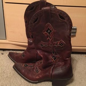 Leather cross cowboy boots