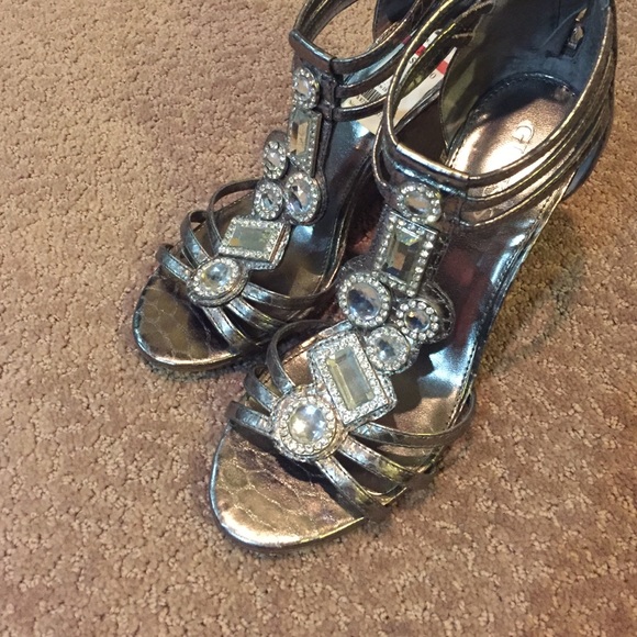 Guess Shoes very nice