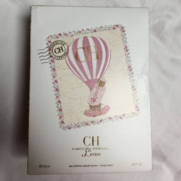 Carolina herrera set!