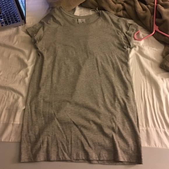 T-shirt dress