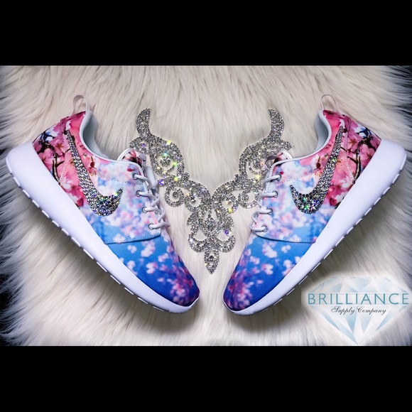 roshe run cherry blossom