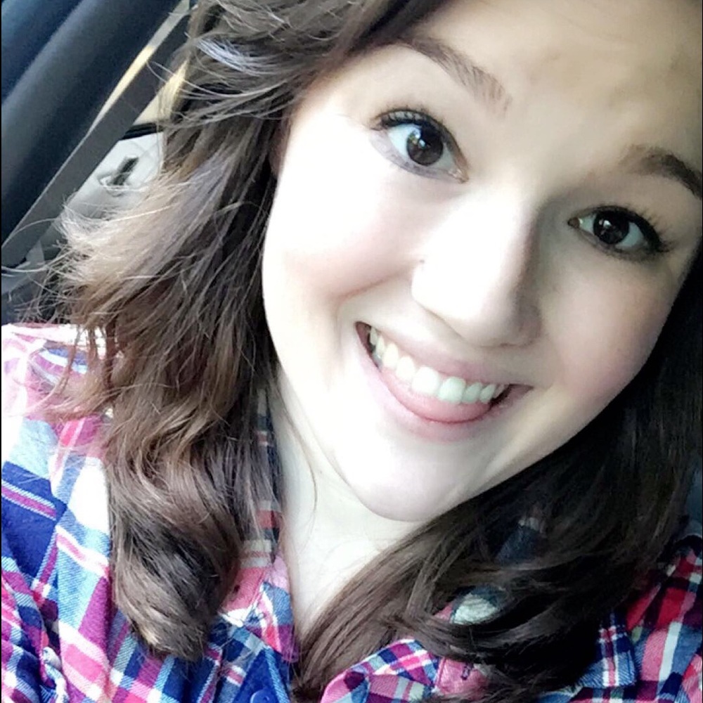 Meet your Posher, Nicole