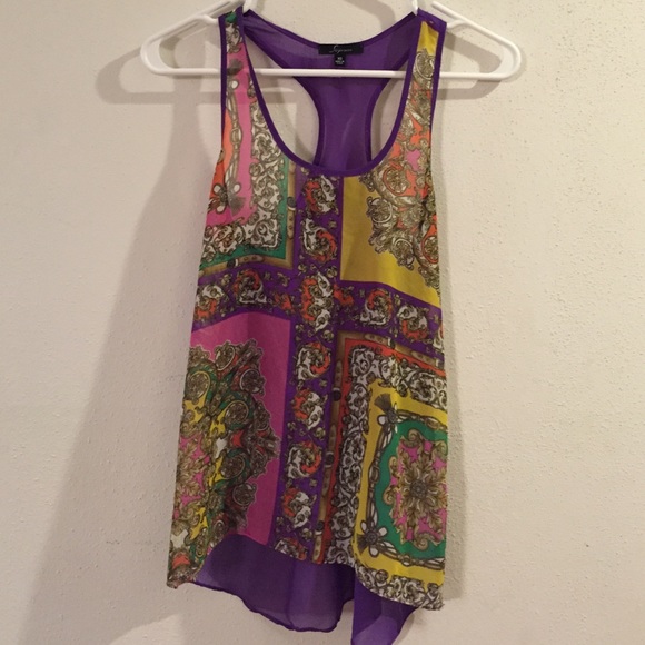 Light, patterned tank top.