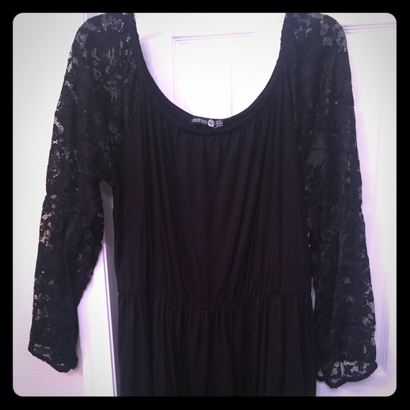 REPOSH - Boohoo Plus Dress with Lace Sleeves