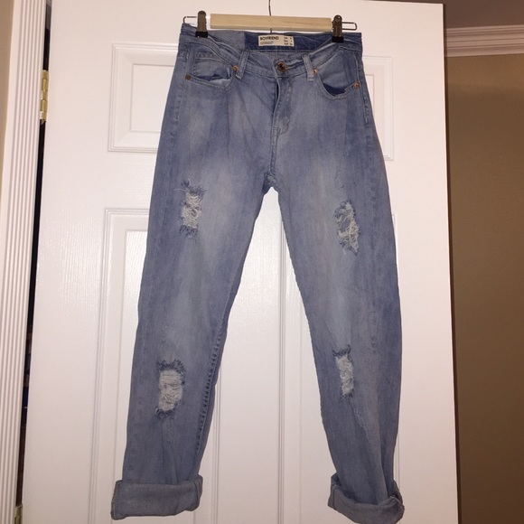 Light denim boyfriend jeans
