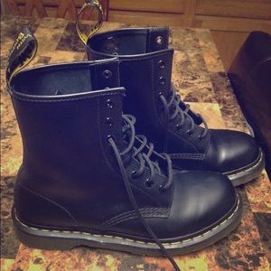 Doc Martin Boots (Size 9)