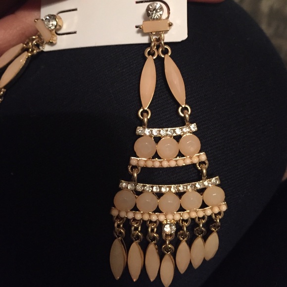 Dangling earrings - Picture 2 of 2