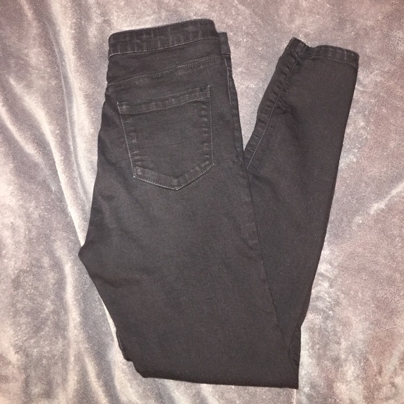 High waisted black skinny jeans