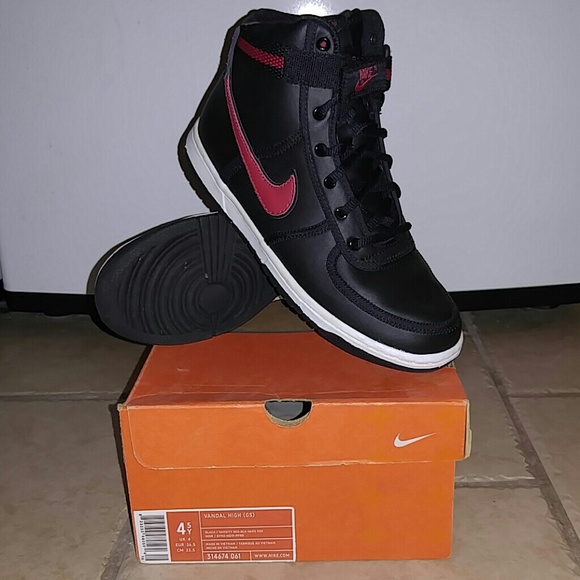 Vandal high(GS) sz 4.5 (fits like a womens 6.5)