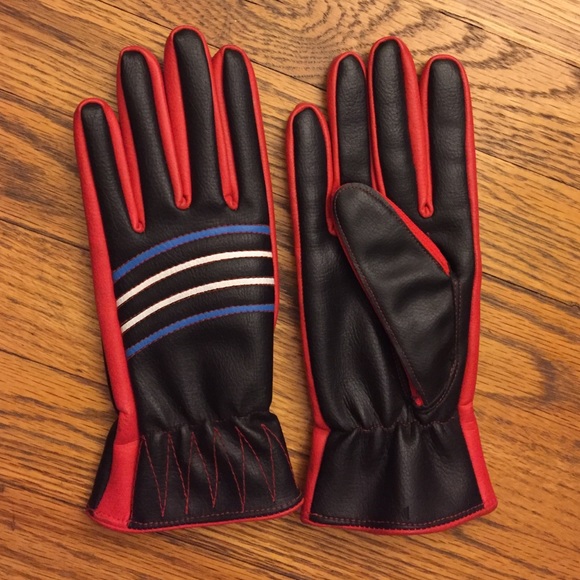 Retro gloves