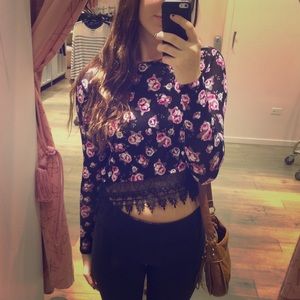 Flower print crop long sleeve shirt