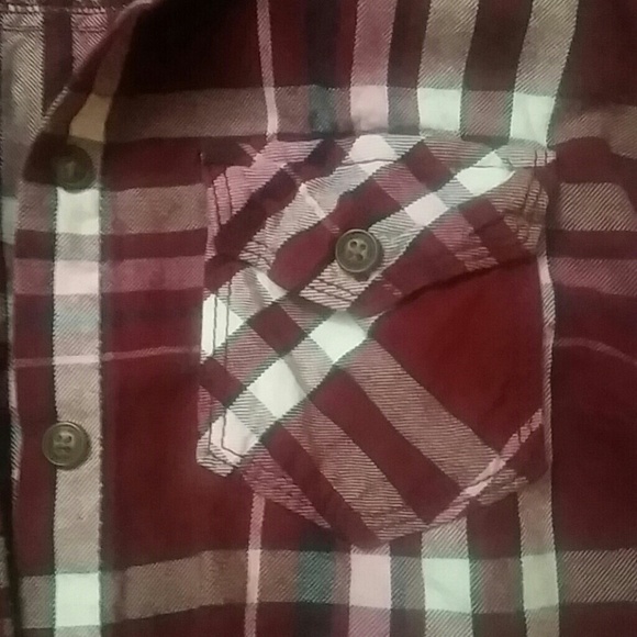 Aeropostale Maroon Long Sleeve Buttoned Shirt - Picture 2 of 4