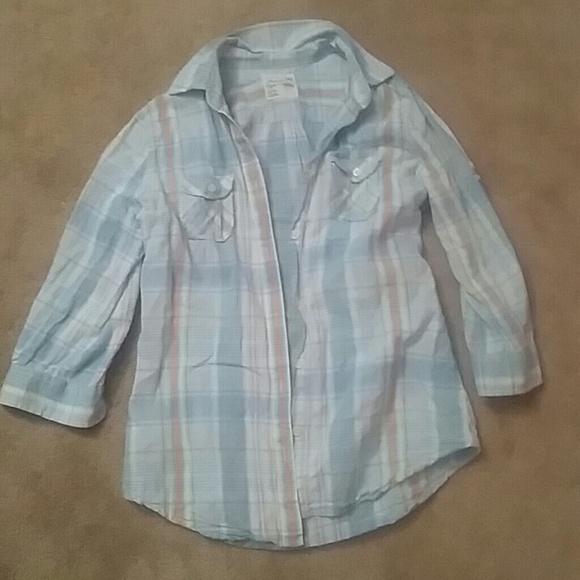 American Eagle Blue 3/4 Sleeve Buttoned Shirt