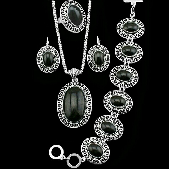 Set of silver jewelry - Picture 1 of 1