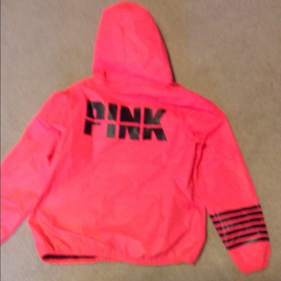 Windbreaker 💙💦 - Picture 2 of 2