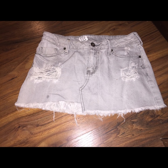 Bullhead jean skirt