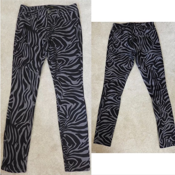 Sacred Virtue Pants - Sacred Virtue Zebra Print Jeggings sz 7 grey black Sacred Virtue Pants - Sacred Virtue Zebra Print Jeggings sz 7 grey black