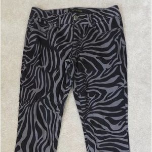 Sacred Virtue Pants - Sacred Virtue Zebra Print Jeggings sz 7 grey black Sacred Virtue Pants - Sacred Virtue Zebra Print Jeggings sz 7 grey black